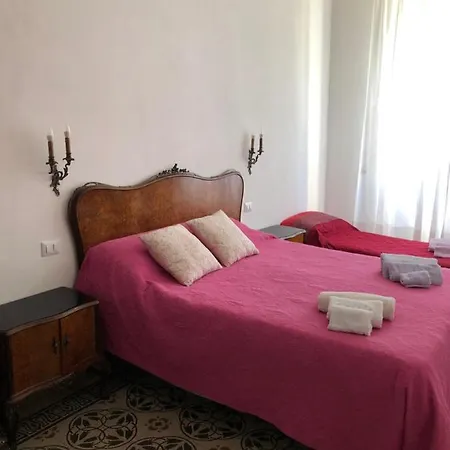 בית הארחה Raggio Di Sole לוקה